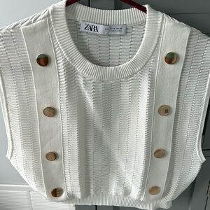 Zara white gold button top M
